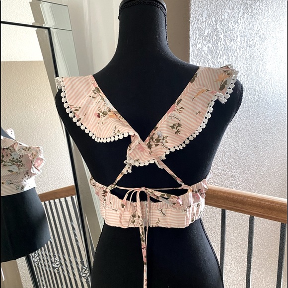 Halter Top - Picture 2 of 7